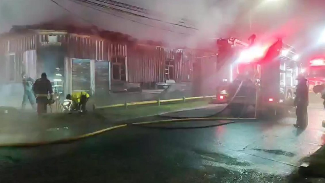 Pareja falleció tras incendio en local comercial en Nueva Imperial