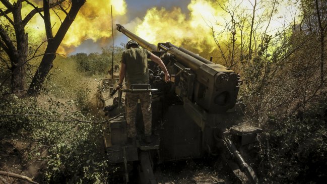 Ucrania destruyó almacenes de bombas aéreas y combustible en una base de Rusia