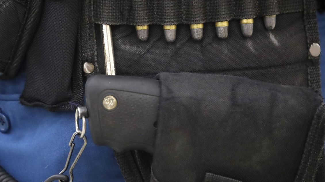 Sujeto atacó sucursal bancaria y huyó con el arma de fuego de vigilante