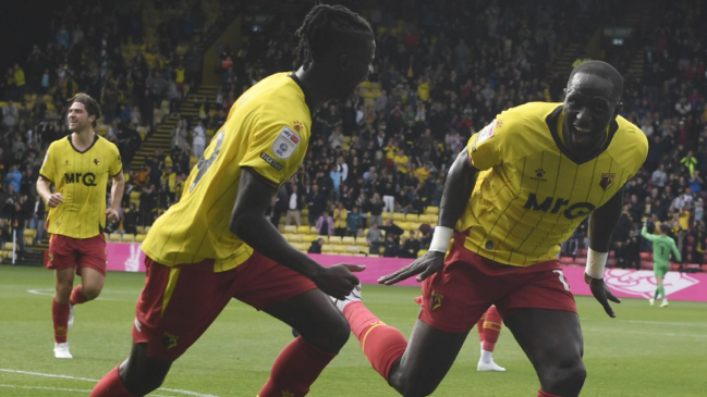 Sierralta festejó junto a Watford y Marcelino Núñez volvió a empatar con Norwich