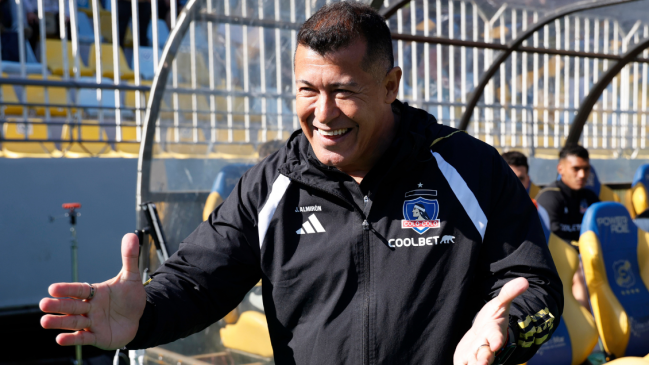 Almirón se refirió a la situación de Palacios: Está contento, está listo para jugar el jueves