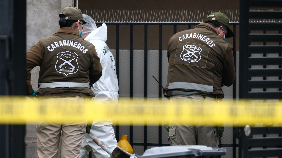 Sujeto fue baleado por carabineros tras intentar atacarlos con un machete