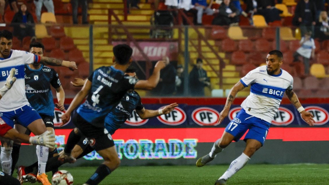 [VIDEO] El golazo de Branco Ampuero para el empate de la UC ante Coquimbo Unido