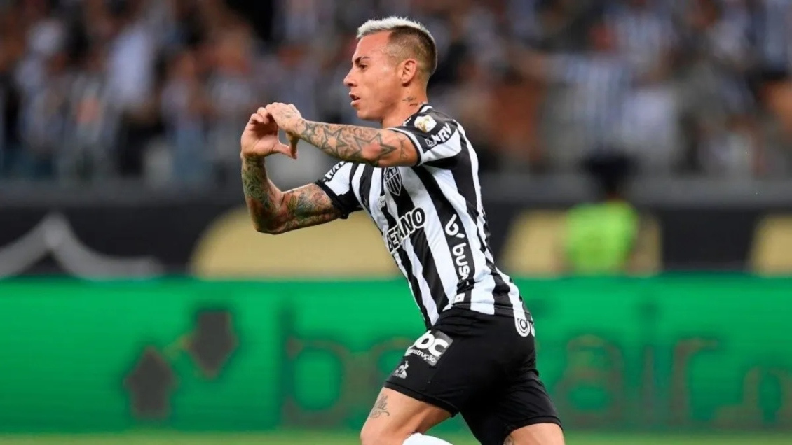 Eduardo Vargas anotó para la agónica victoria de Atlético Mineiro contra Gremio