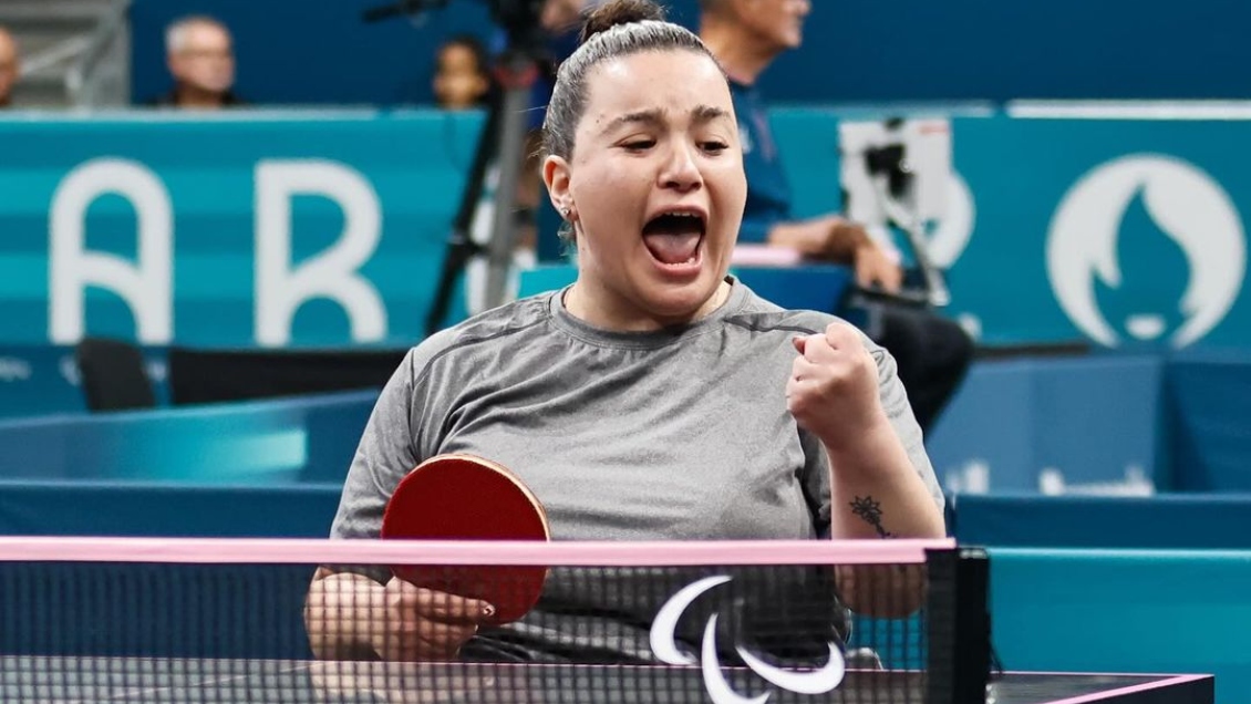 Tamara Leonelli ganó con solidez y avanzó a cuartos de final en para tenis de mesa