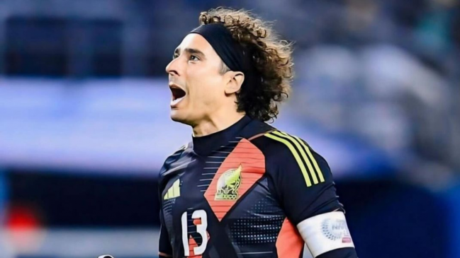 El veterano portero mexicano Guillermo Ochoa jugará en AVS de Portugal