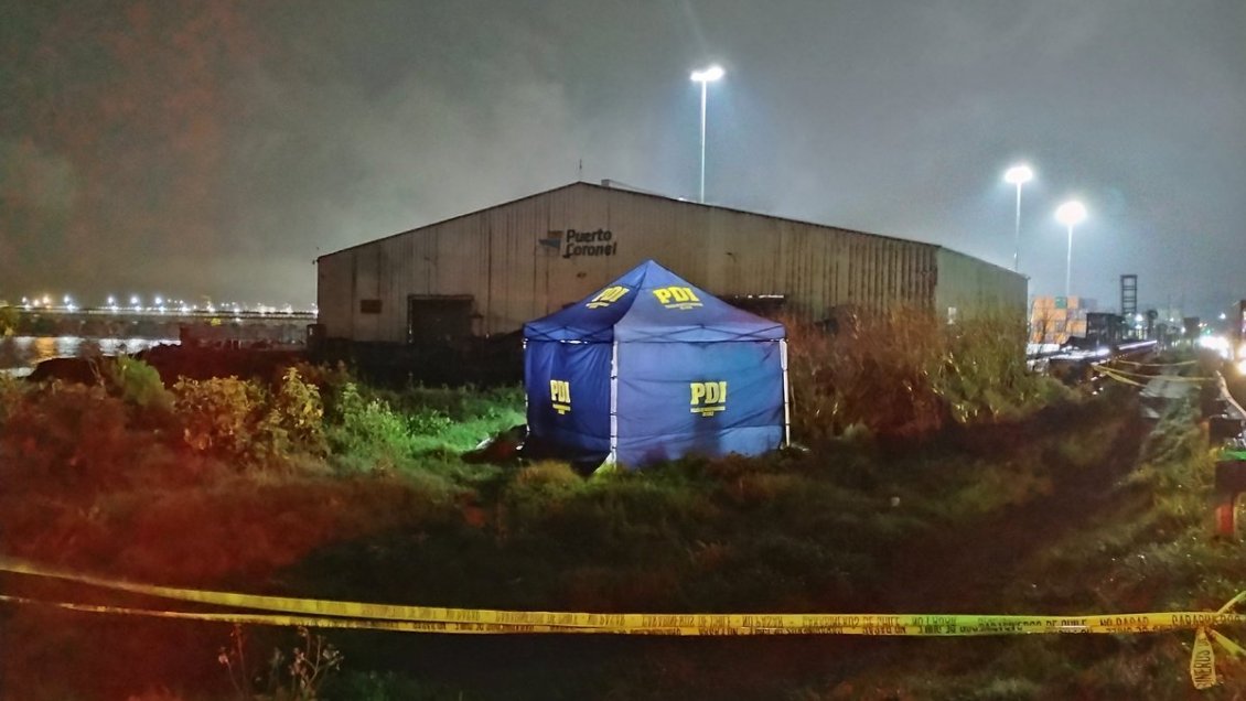 Posible femicidio: Joven fue hallada muerta en sitio eriazo de Coronel