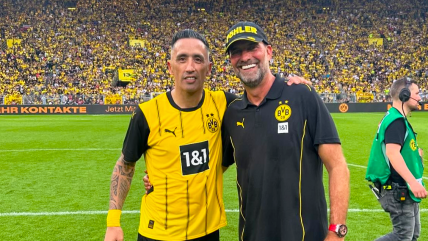   Reencuentro: Lucas Barrios compartió con Jürgen Klopp en Dortmund 