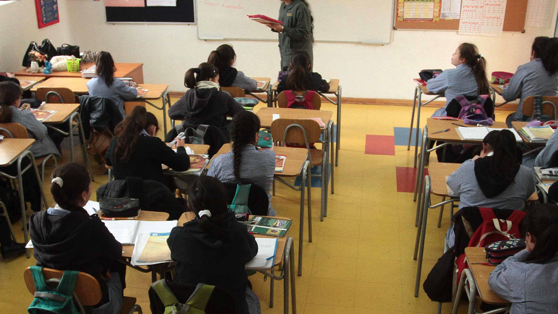 Rectora UMCE: Existe un déficit en el país de entre 10 mil y 20 mil profesores