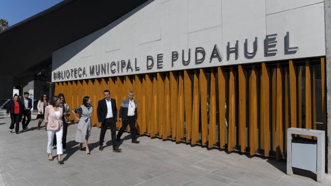 Pudahuel inauguró la biblioteca municipal 