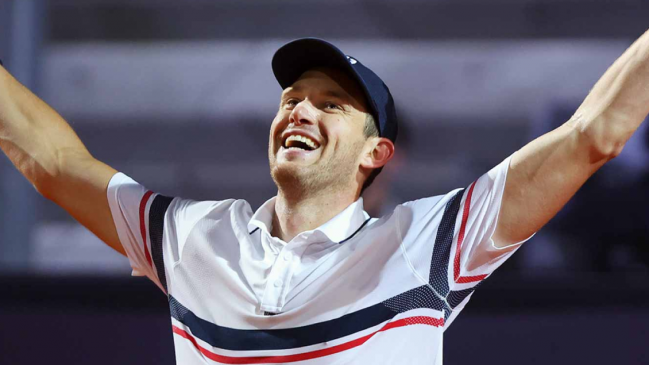 Jarry se reencontró con el triunfo y avanzó a cuartos de final en Chengdú