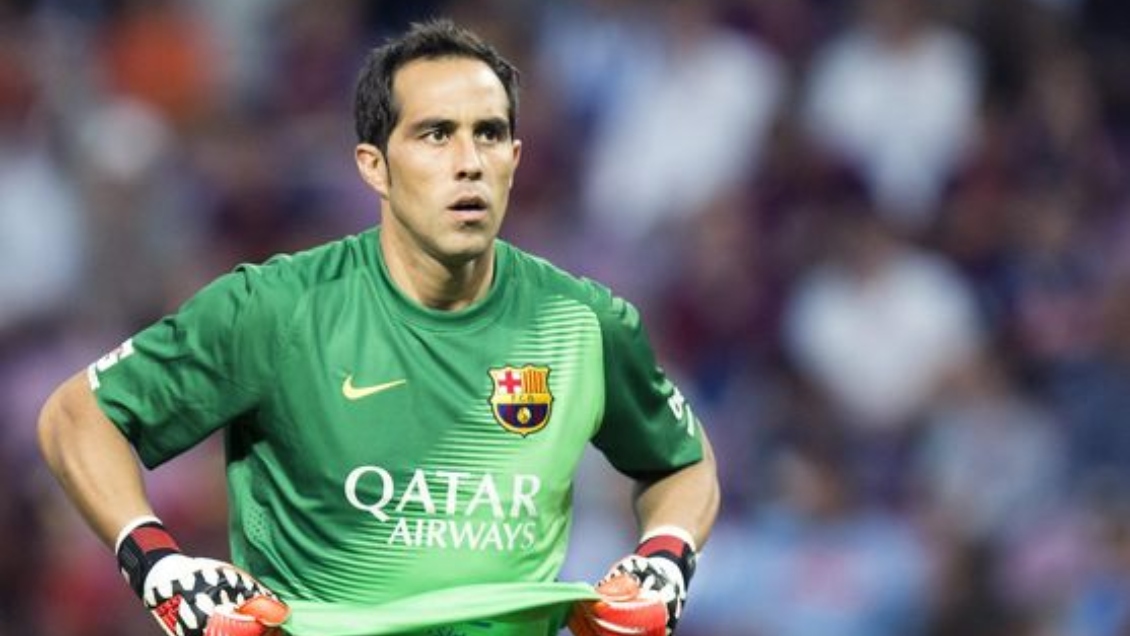 ¿Claudio Bravo dejará el retiro para volver a FC Barcelona?