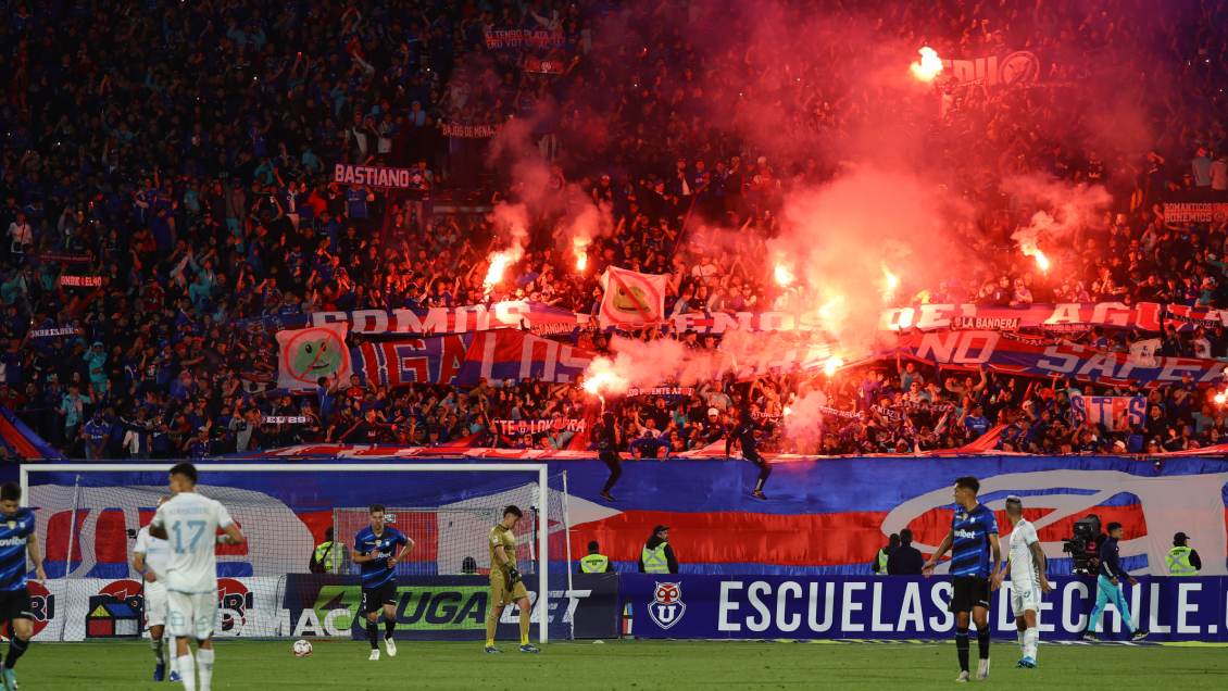 Hinchas de la U se indignaron por frase en noticiero de Canal 13