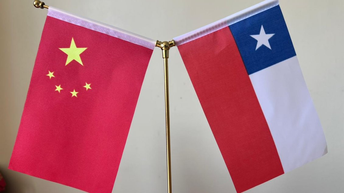 Parlamentarios apoyan política de 