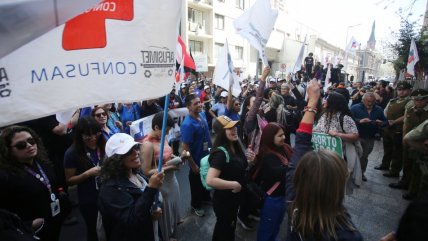  Exigen seguridad: Confusam terminó paro con una marcha por el centro de Santiago  