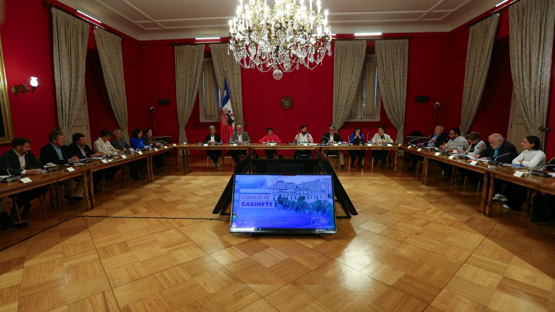 Presupuesto 2025: Oposición pide una deuda pública 