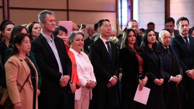 Embajada de China en Chile celebró en Santiago el 75 aniversario de la fundación de la República