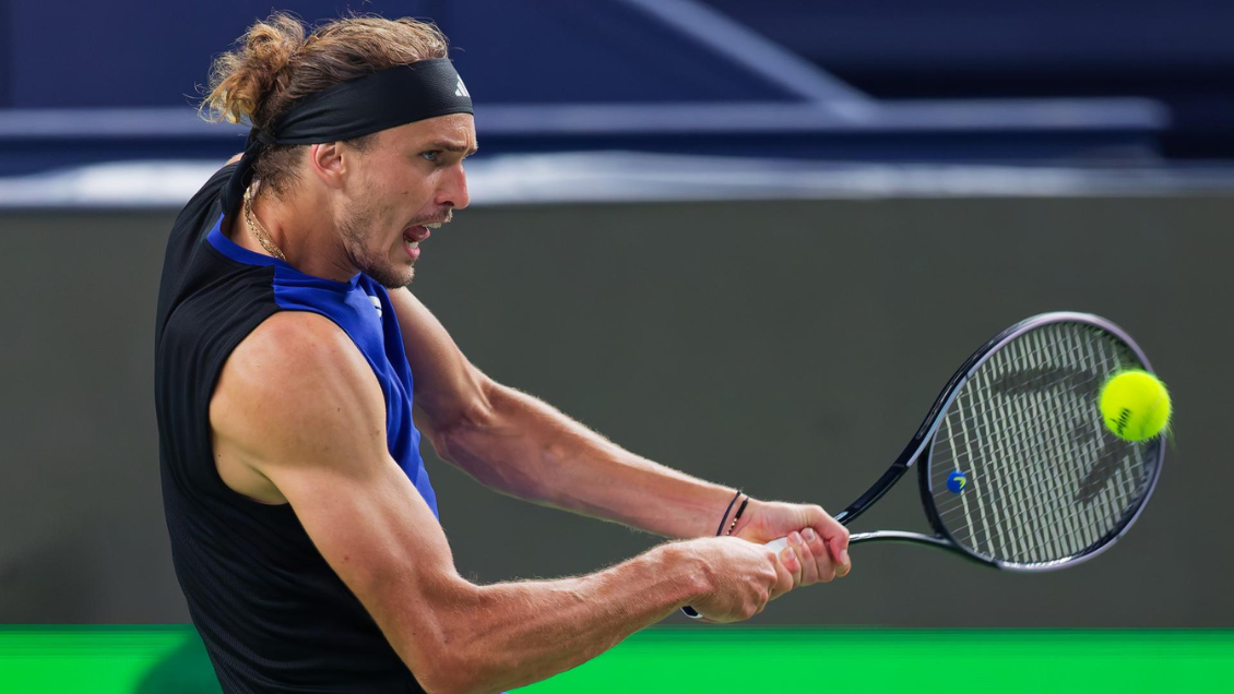 Zverev se estrenó con un cómodo triunfo ante Bellucci en el Masters 1.000 de Shanghái