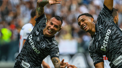   [VIDEO] Eduardo Vargas se lució con gol y asistencia en Atlético Mineiro 