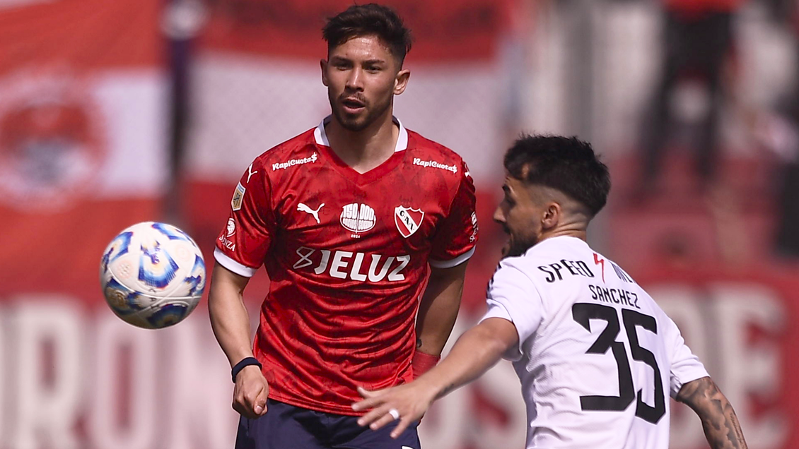 Felipe Loyola aportó asistencia en el retorno a los triunfos de Independiente ante Deportivo Riestra