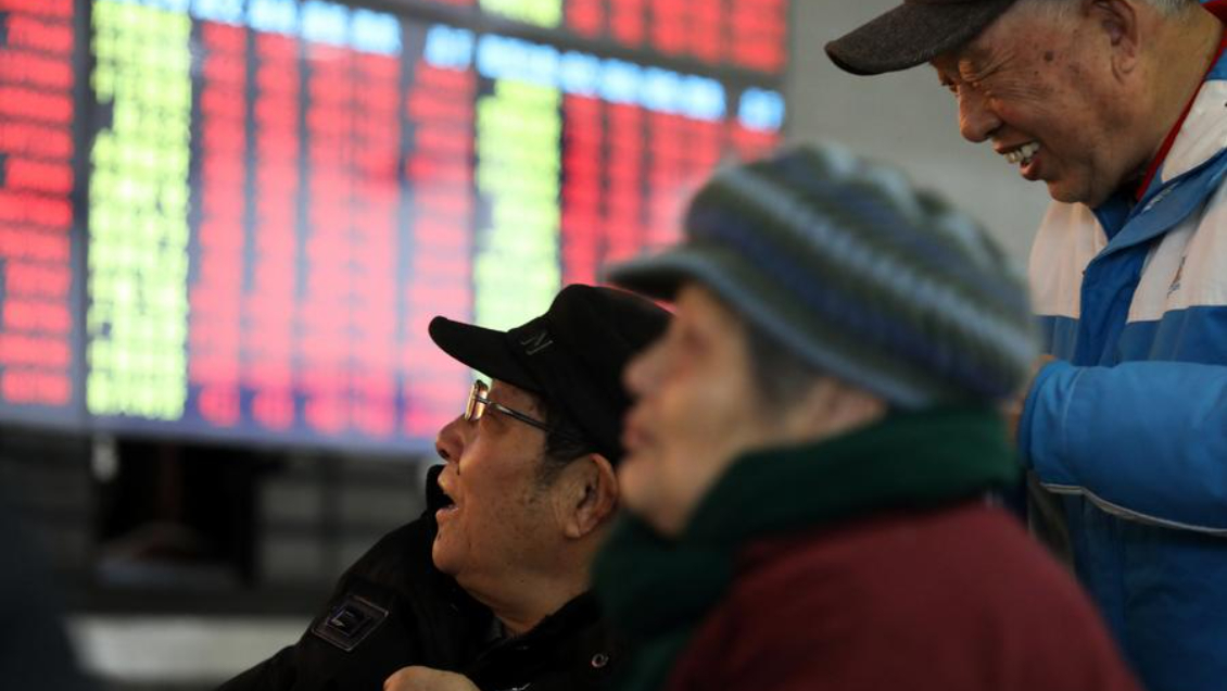 Volumen de negocios alcanza máximo histórico en mercados bursátiles de China