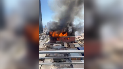 Incendio destruyó histórica Iglesia San Francisco de Iquique