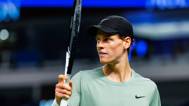 Jannik Sinner superó a Machac y aseguró su paso a la final del Masters de Shanghai