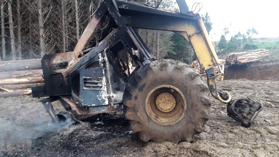 Ataque dejó dos máquinas quemadas en fundo de Carahue