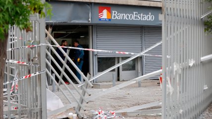  Explosión destruyó sucursal de BancoEstado en Puente Alto  