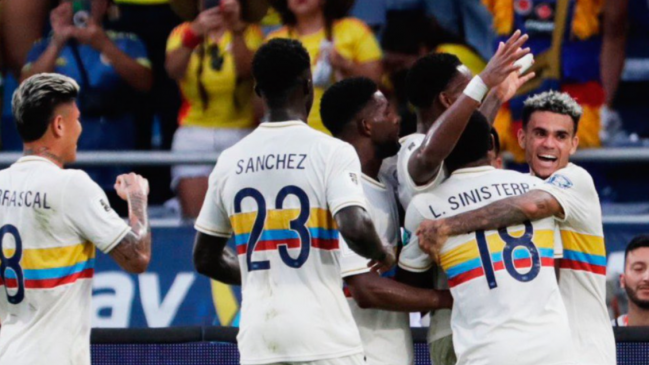 [VIDEO] Luis Sinisterra selló el descalabro chileno en Barranquilla