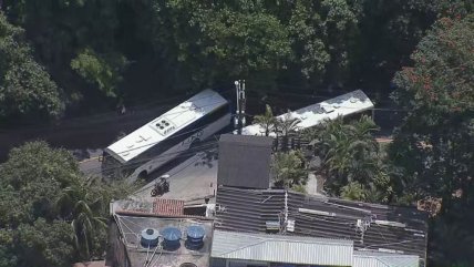  Río de Janeiro: Delincuentes secuestraron buses para evadir operativo policial  