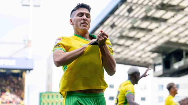 Marcelino Núñez salió lesionado en el empate de Norwich con Stoke City