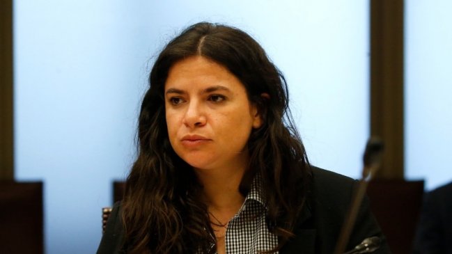 En medio de críticas, Ministerio de la Mujer explica por qué no se querelló contra Monsalve