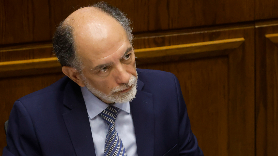 Interponen recurso contra diputados por AC contra Sergio Muñoz; defensa lo desconoce