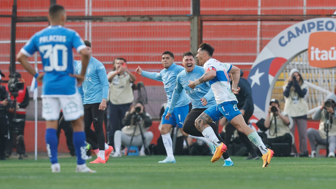 Charles Aránguiz felicitó a Zampedri por su récord: Se lo merece