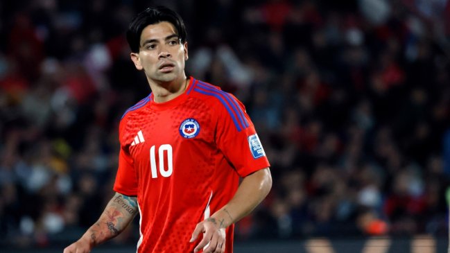 Descartado para la Roja: Víctor Dávila sufrió fractura de peroné