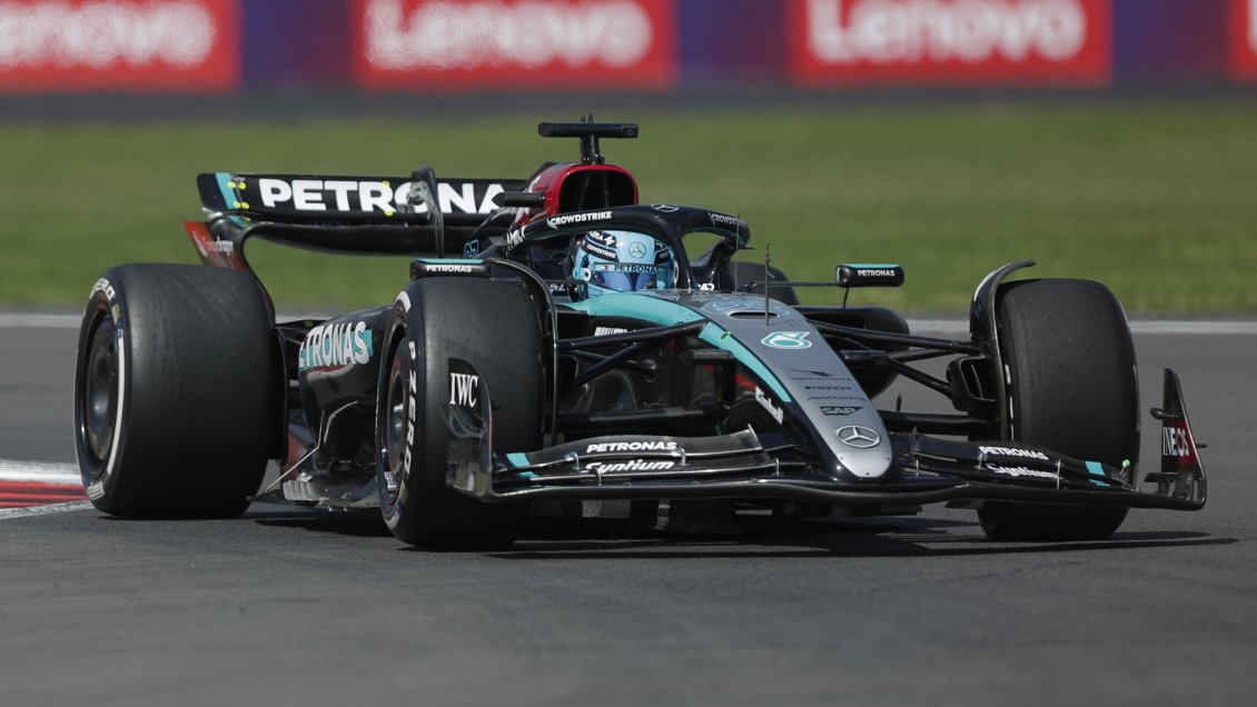 George Russell lideró un accidentado primer entrenamiento libre en México