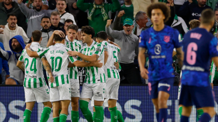   Real Betis de Pellegrini venció a Atlético de Madrid y escaló a puestos de copa internacionales 