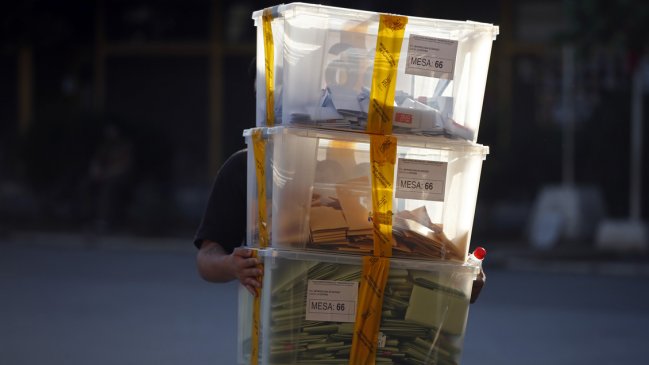 Diputados proponen descanso laboral para vocales de mesa después de una elección