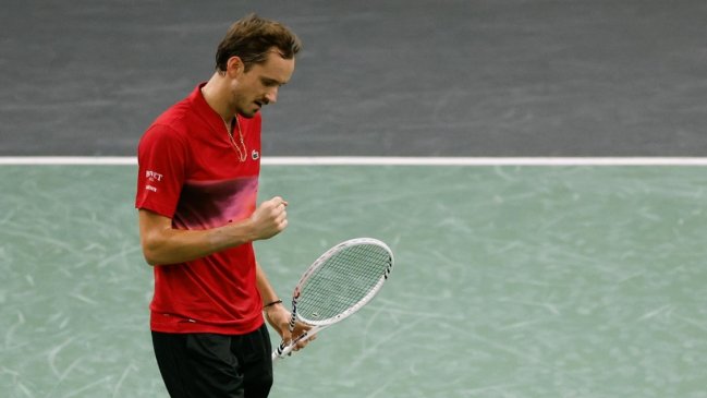 Daniil Medvedev se vio sorprendido por Popyrin y dijo adiós a París-Bercy
