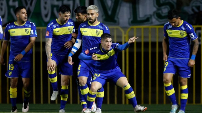 Segunda sala del Tribunal revocó la desafiliación de Barnechea