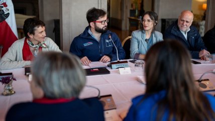   Boric encabezó cónclave oficialista con autoridades electas en Cerro Castillo 