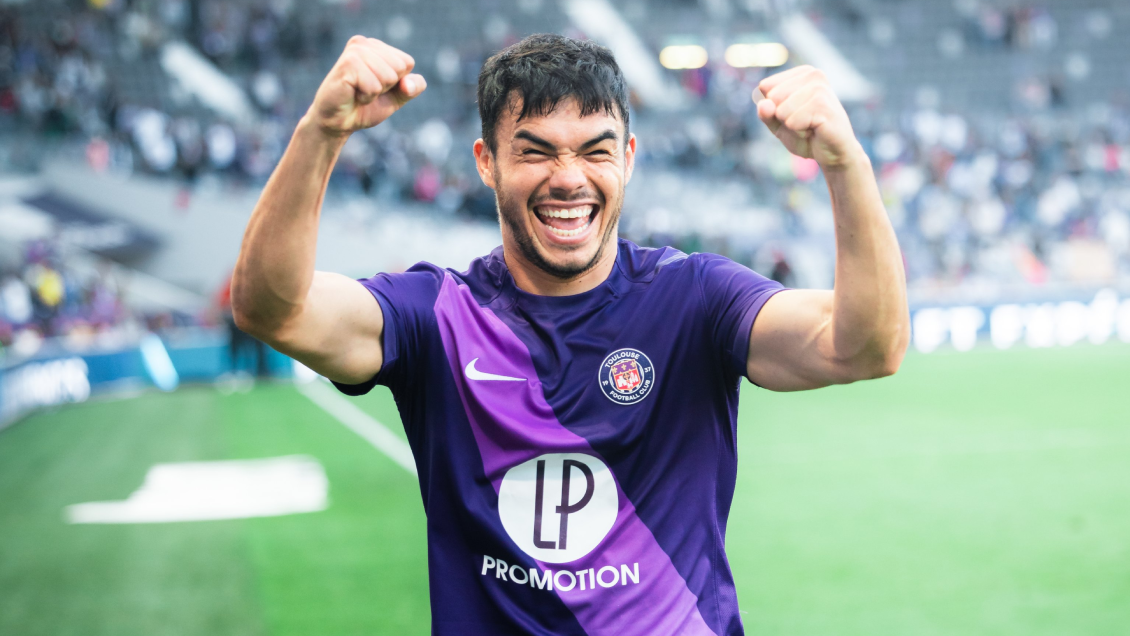 Toulouse respiró en la Ligue 1 con una asistencia de Suazo contra Reims