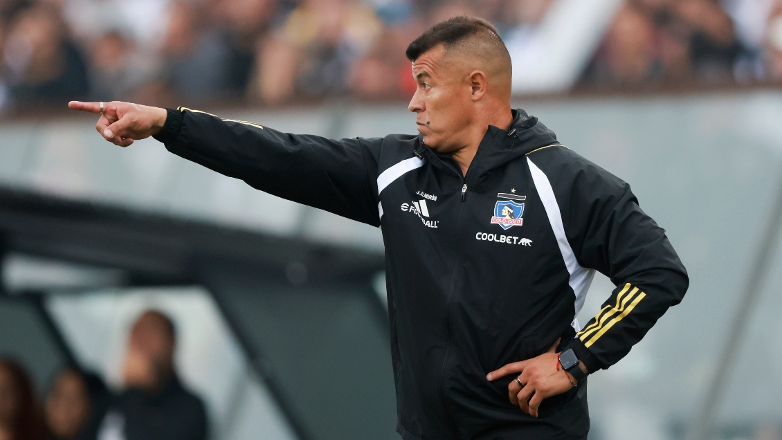 Jorge Almirón lanza dardo a la U: A la gente le debe dar vergüenza que te representen así