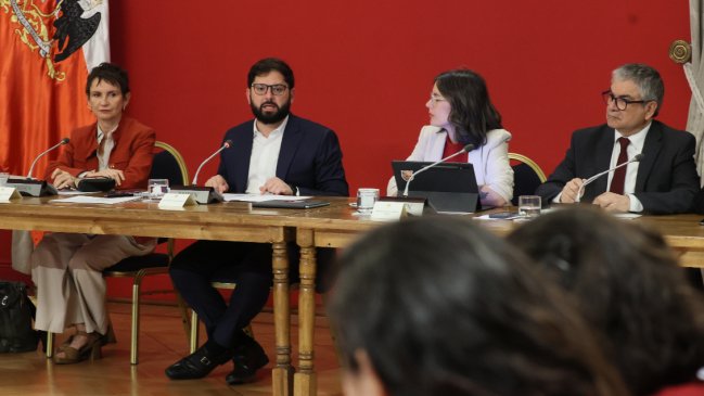 Ad portas del cambio de gabinete, Boric dio espaldarazo a Tohá