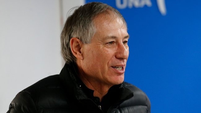 Ariel Holan fue anunciado como técnico de Rosario Central