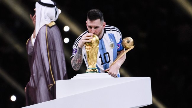 Torta que buscaba homenajear a Messi se volvió viral y comparan imagen con Medel