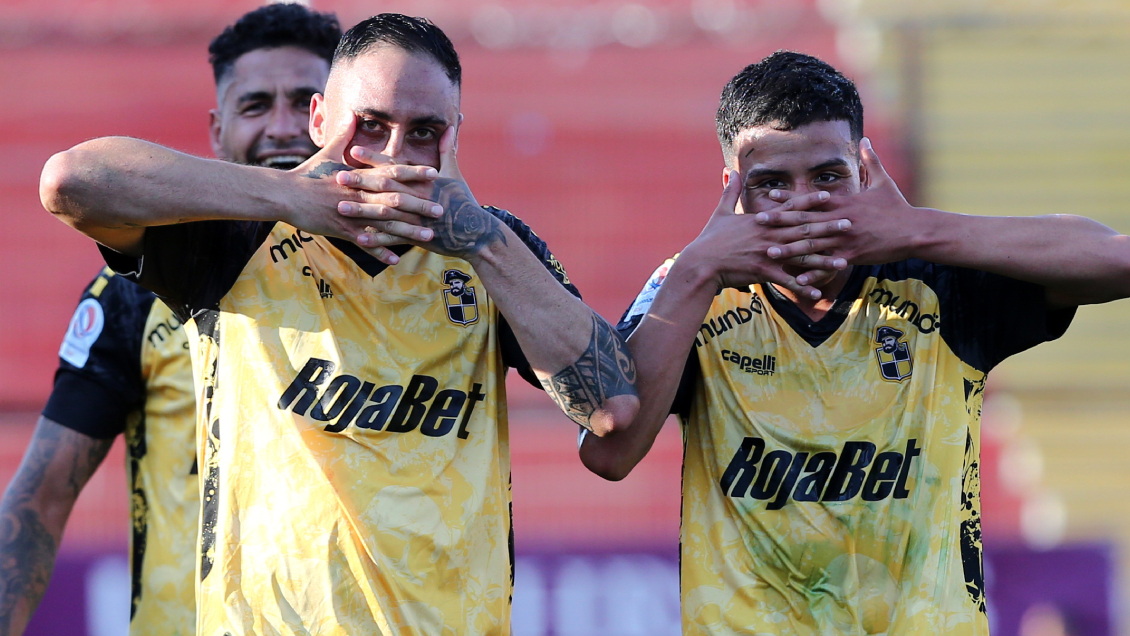 [VIDEO] El tremendo golazo de Jorge Henríquez a Universidad Católica
