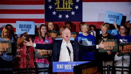   Tim Walz llamó a recuperar fuerzas para retomar 