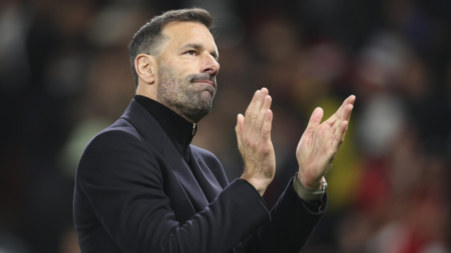 Van Nistelrooy abandonó Manchester United tras el aterrizaje del nuevo DT